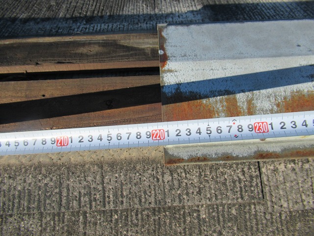 甲府市　棟板金交換工事